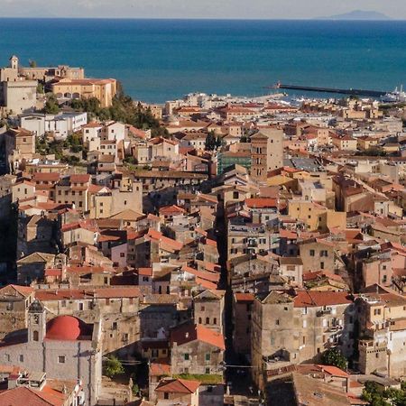 Torrione San Lorenzo Terracina Esterno foto